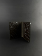 Crocodile Pattern Leather Bifold: Card Holder