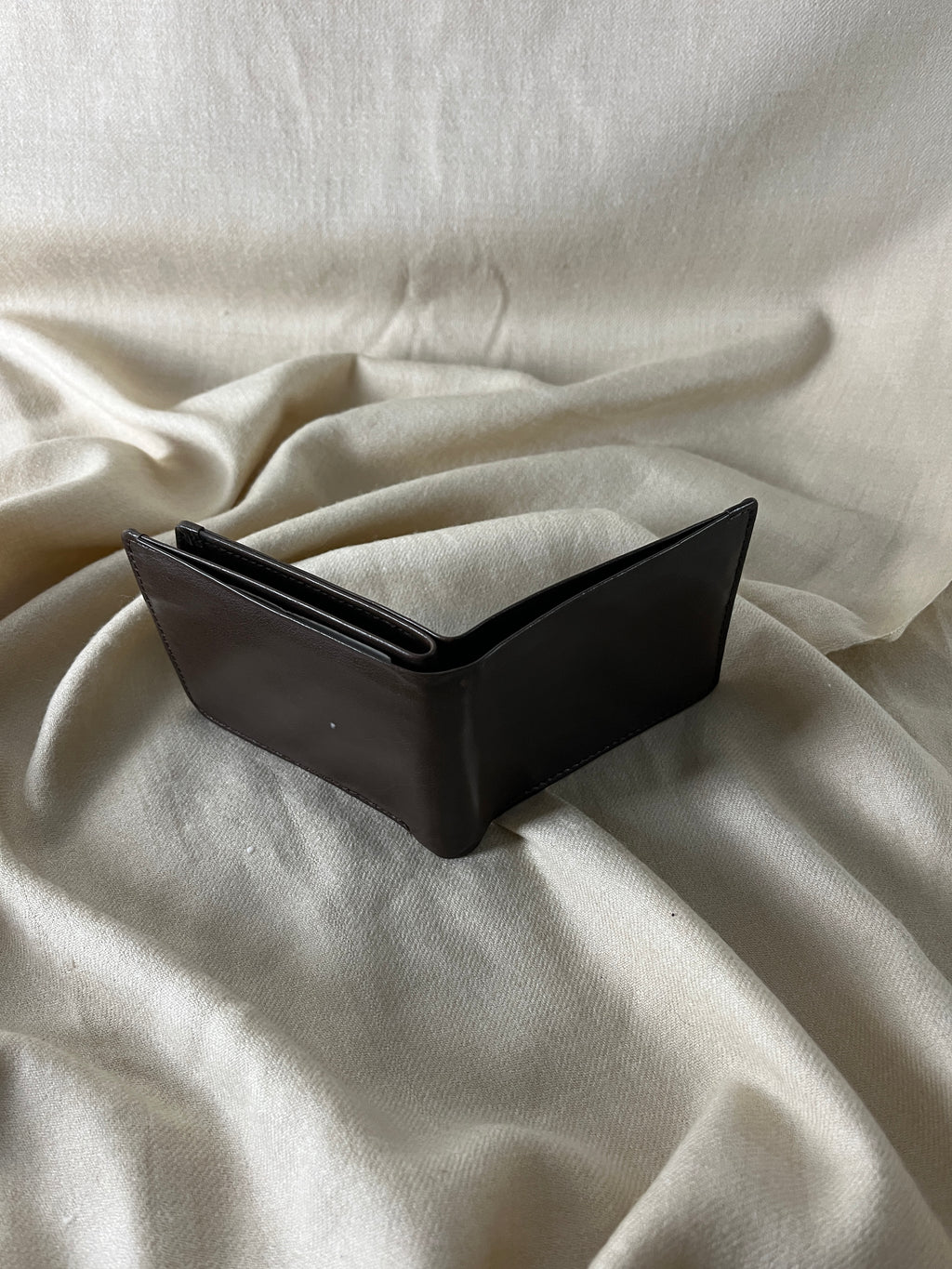High-Capacity Dark Brown Leather Bifold Wallet
