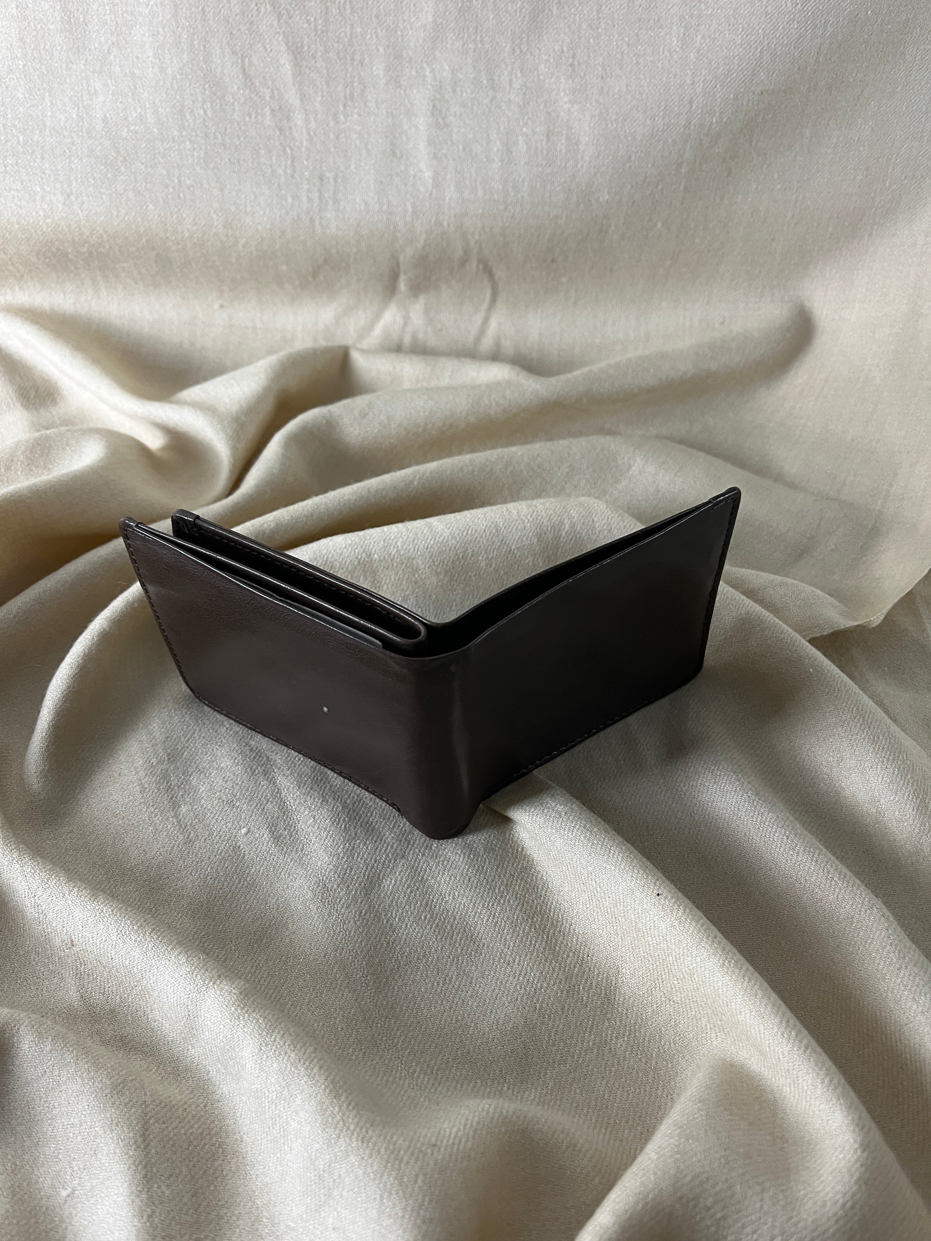 High-Capacity Dark Brown Leather Bifold Wallet